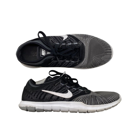 Unisex Nike - Sisäliikuntakengät, koko 38 -  ()