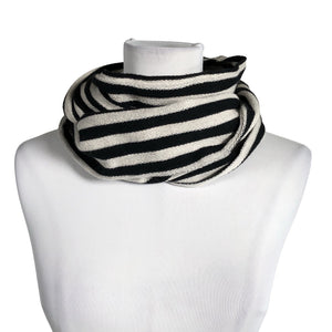 Unisex MUKA VA - Circle scarf, size Ei kokoa - Black (1)