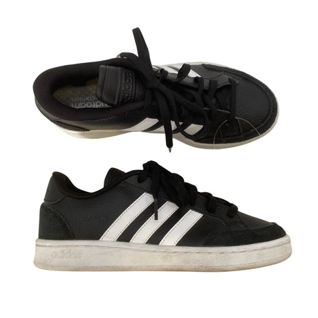 Unisex Adidas - Tennarit, koko 38 -  ()