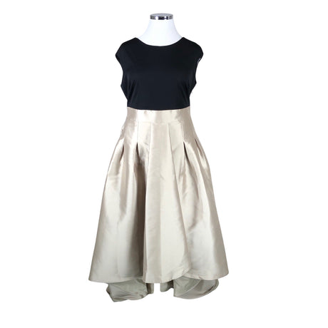 Unisex Fiesta - Iltapuku, koko 42 -  ()