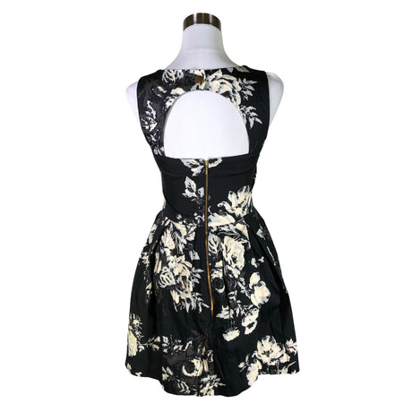 Unisex Closet - Dress, size 34 - Black (2)