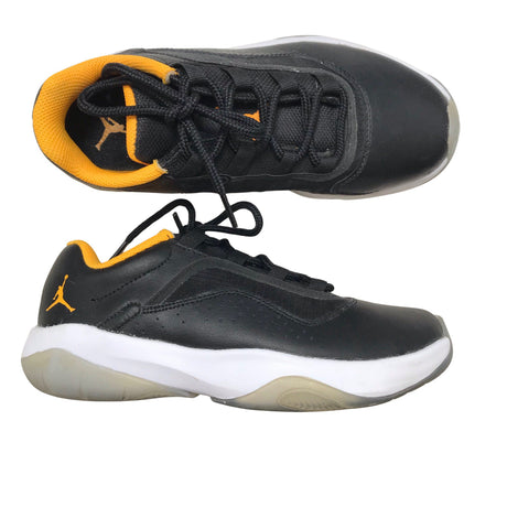 Unisex Jordan (Nike) - Casual sneakers, size 39 - Black ()