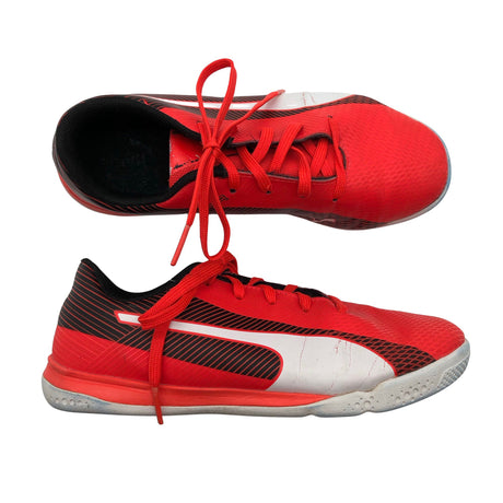 Unisex Puma - Indoor sports shoes, size 35 - Red ()