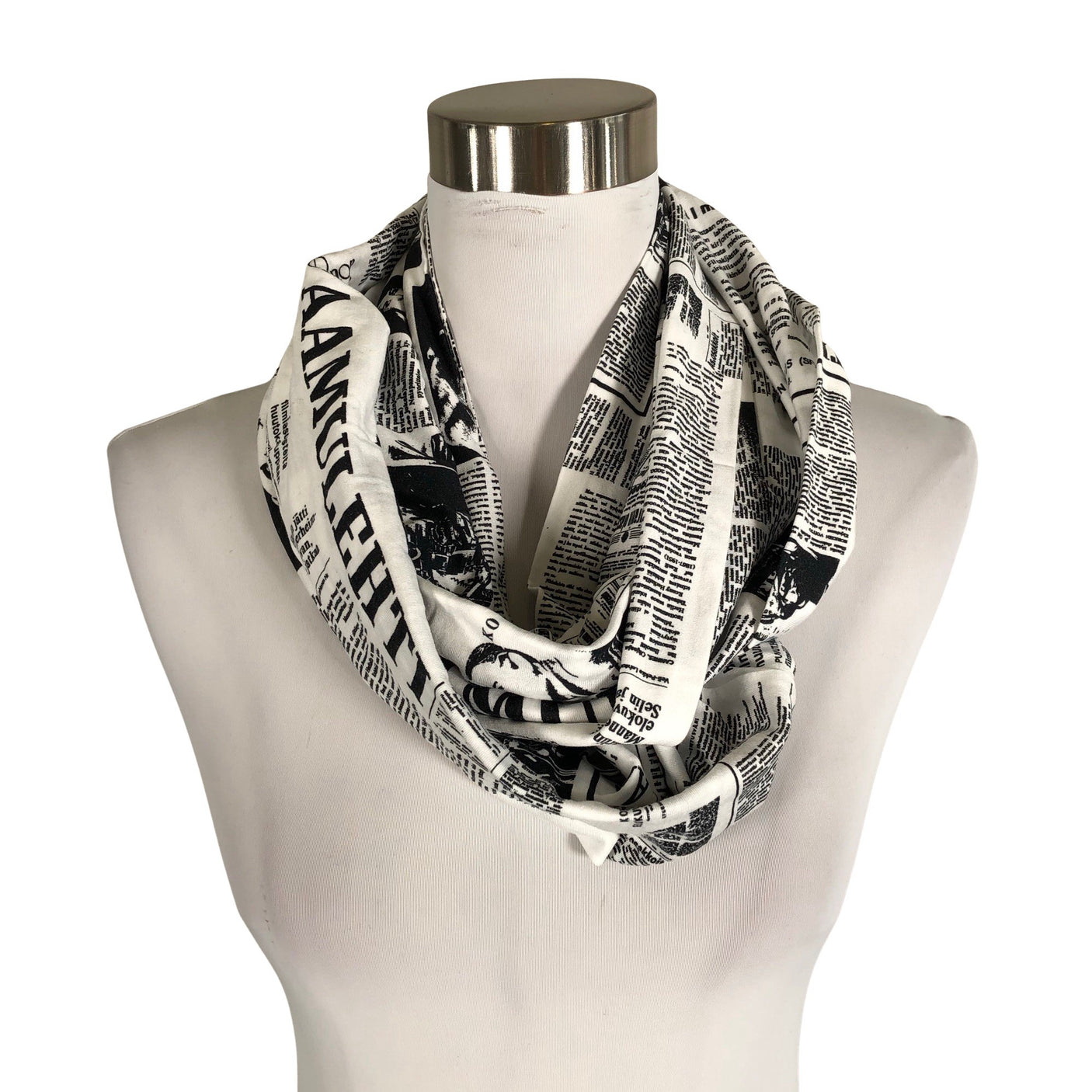Unisex Handmade - Circle scarf, size Midi - White (1)