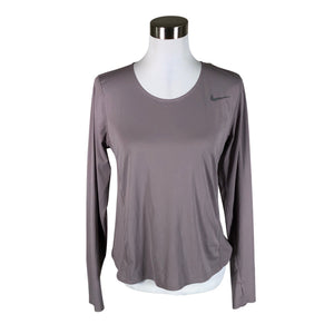 Unisex Nike - Urheilupaita, 
pitkät hihat, koko 38 -  (1)