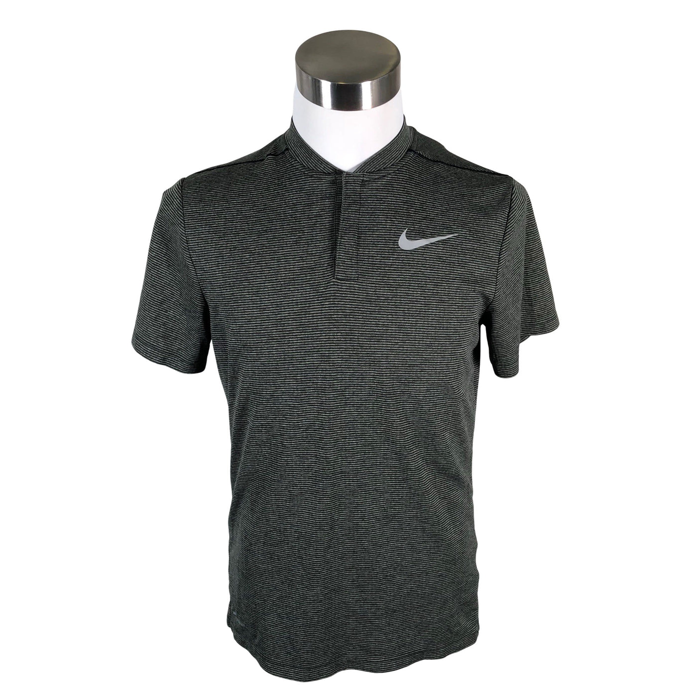 Unisex Nike - Sports shirt, short sleeve, size M - Green (1)