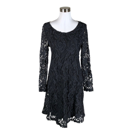 Unisex Cream - Dress, size 40 - Black ()