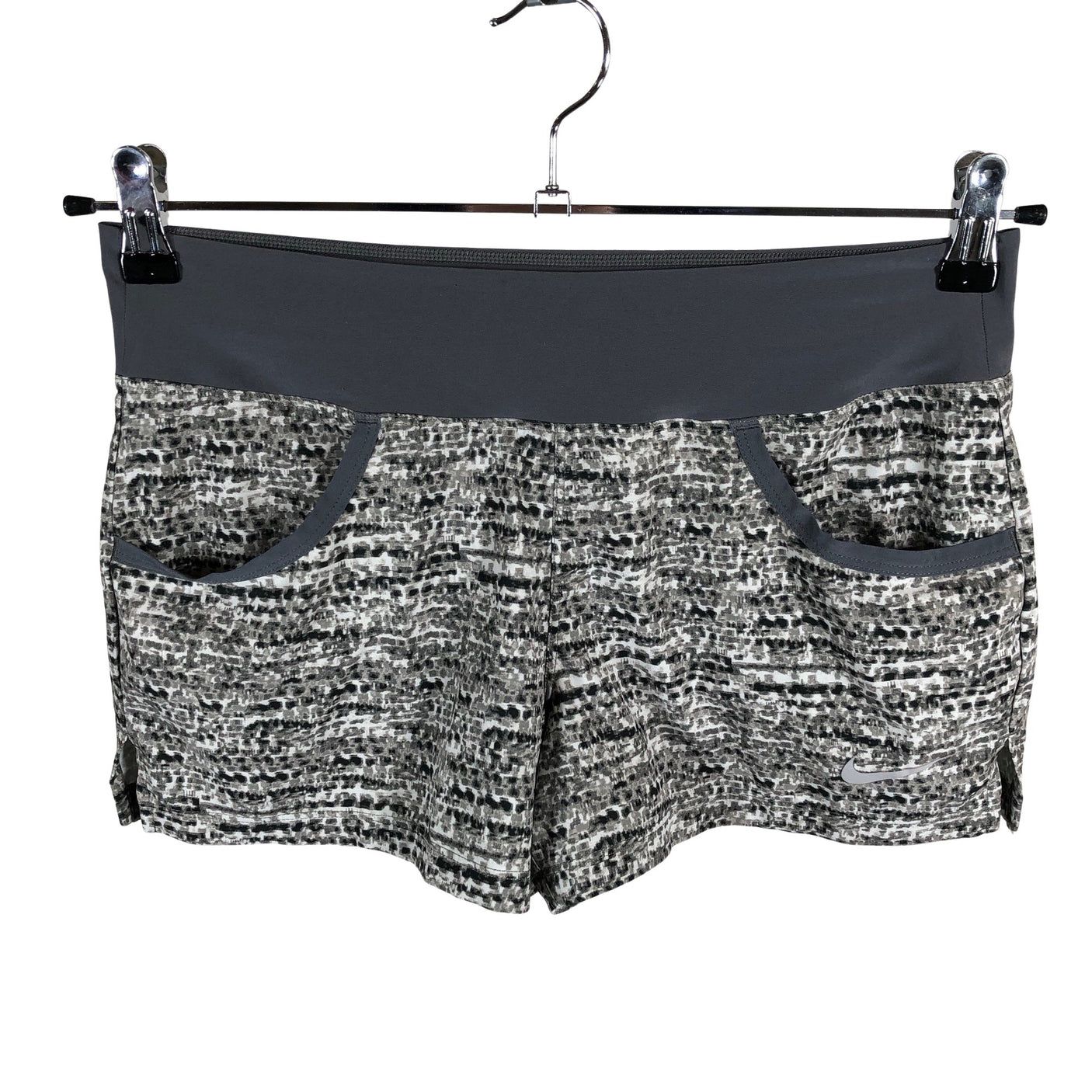 Unisex Nike - Sports shorts, size 36 - Gray (1)