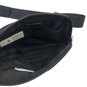 Unisex Lululemon - Belt bag, size Mini - Black (3)
