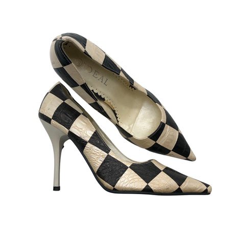 Unisex Ideal Shoes - High heels, size 37 - Black ()