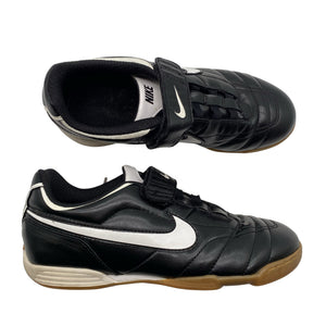 Unisex Nike - Indoor sports shoes, size 35 - Black (1)