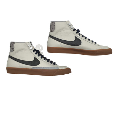 Unisex Nike - Casual sneakers, size XS - Gray ()