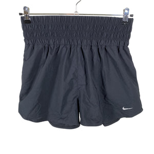 Unisex Nike - Sports shorts, size 40 - Black (1)