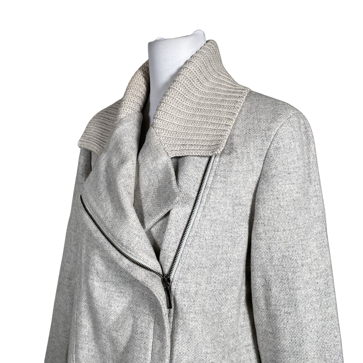 Unisex Hugo Boss - Wool coat, size 38 - Gray (2)