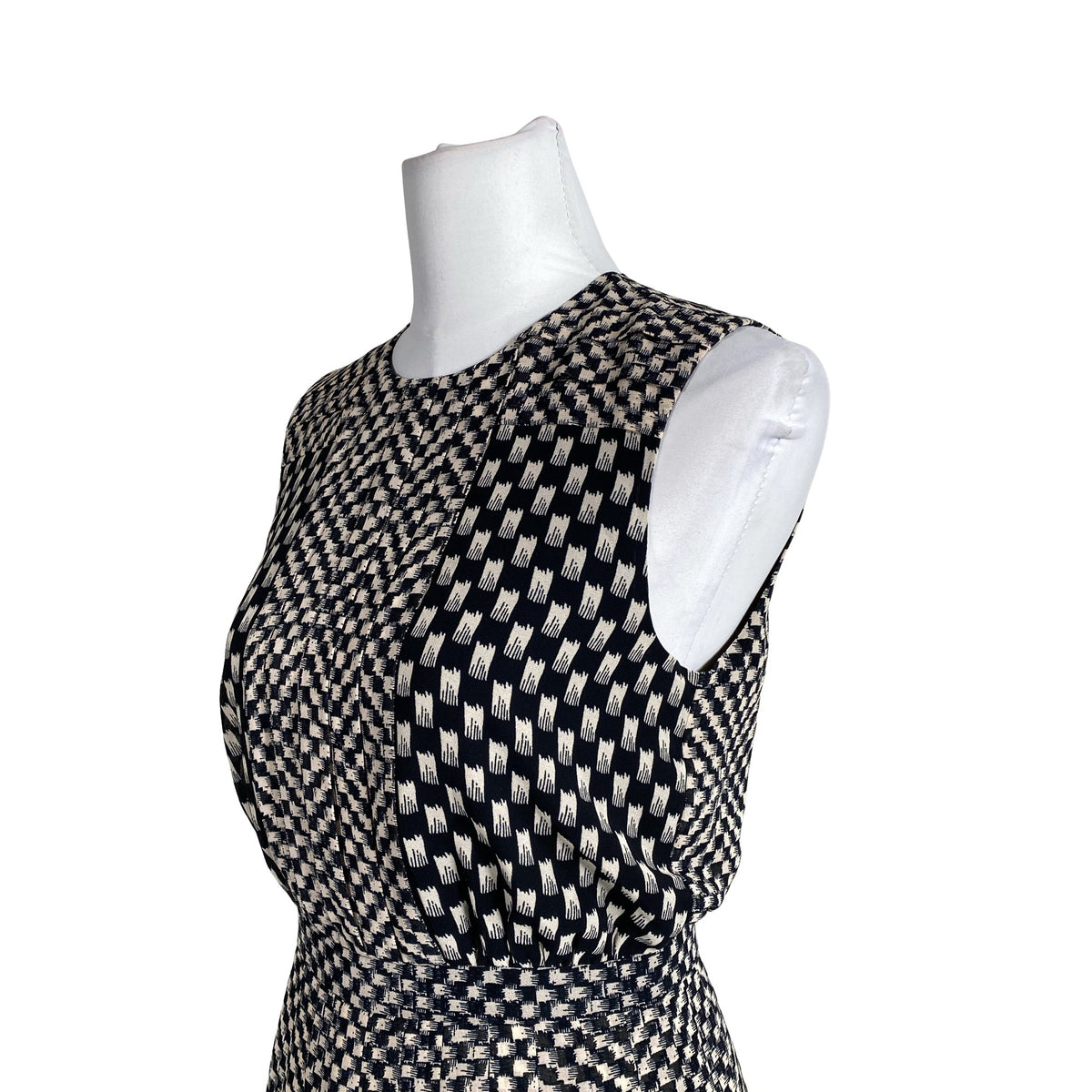Unisex Reiss - Schiffon dress, size 36 - Black (2)