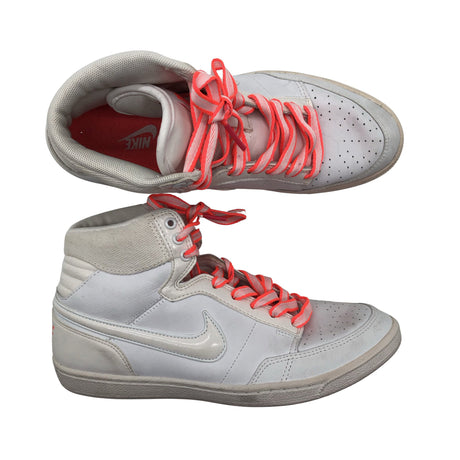 Unisex Nike - Casual sneakers, size 37 - White ()