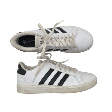 Unisex Adidas - Casual sneakers, size 39 - White ()