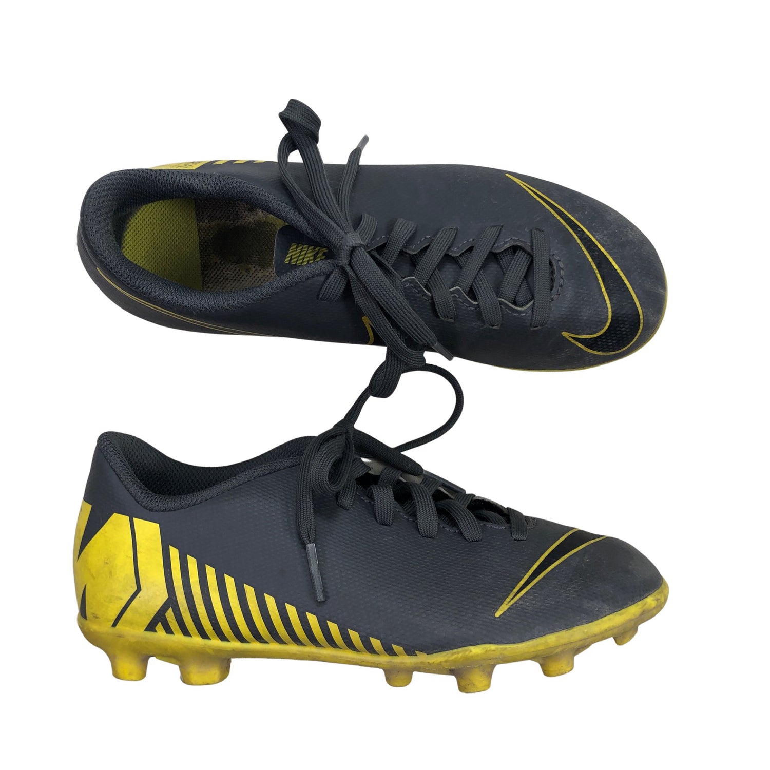  Nappulakengät  Nappulakengät, koko 32  Nike 
