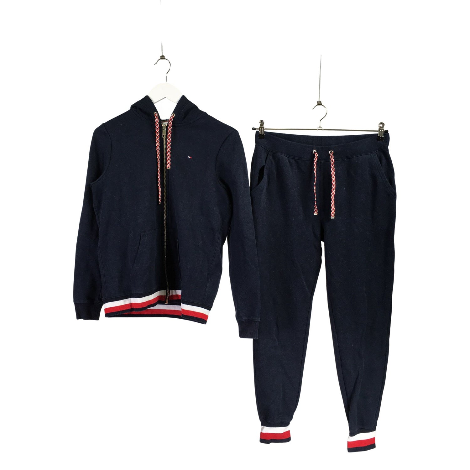  Collegeasu  Collegeasu, koko 38  Tommy Hilfiger 