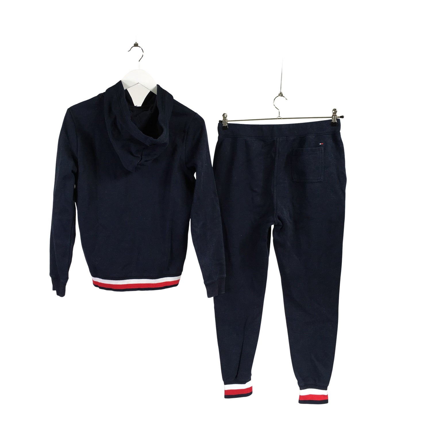  Collegeasu  Collegeasu, koko 38  Tommy Hilfiger 