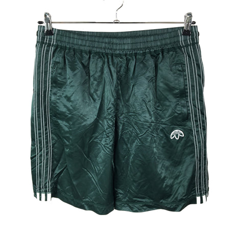 Unisex Adidas - Urheilushortsit, koko L -  ()