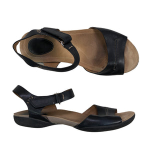 Unisex Clarks - Sandaalit, koko 37 -  (1)