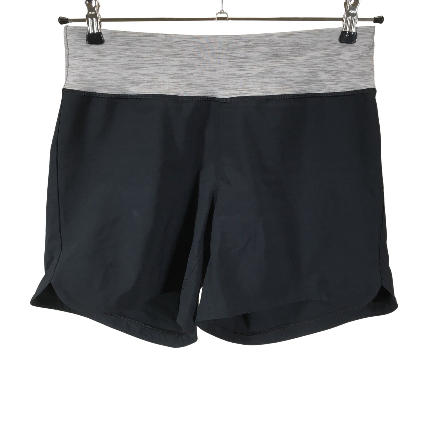  Urheilushortsit  Urheilushortsit, koko 40  Everest 