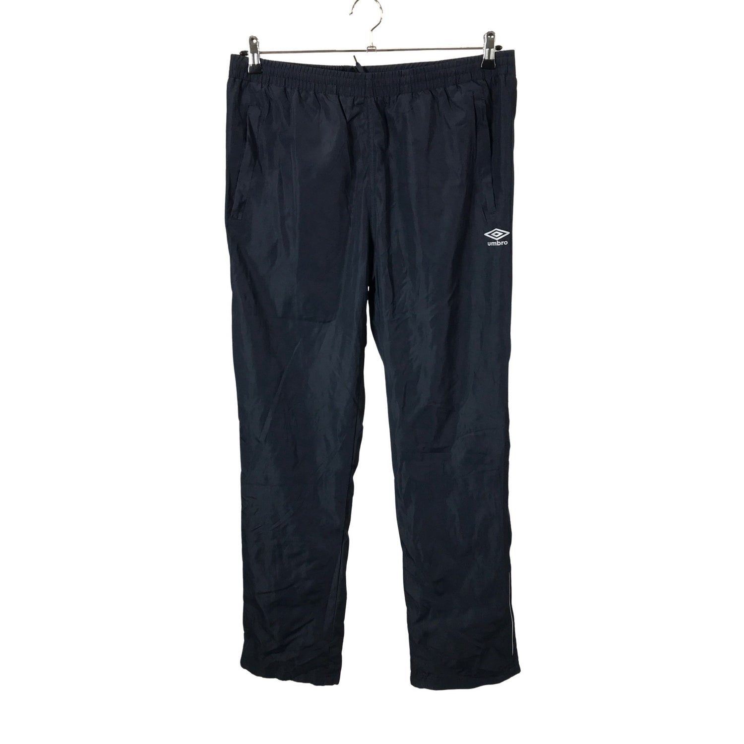  Ulkohousut  Ulkoiluhousut, koko XL  Umbro 