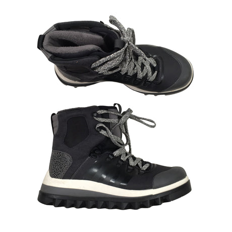 Unisex Adidas - Talvikengät, koko 40 -  ()