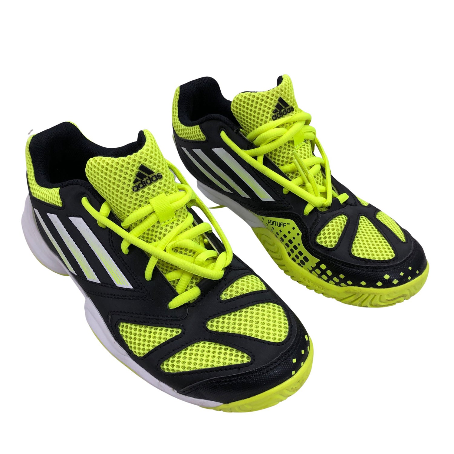  Sisäliikuntakengät  Sisäliikuntakengät, koko 39  Adidas 