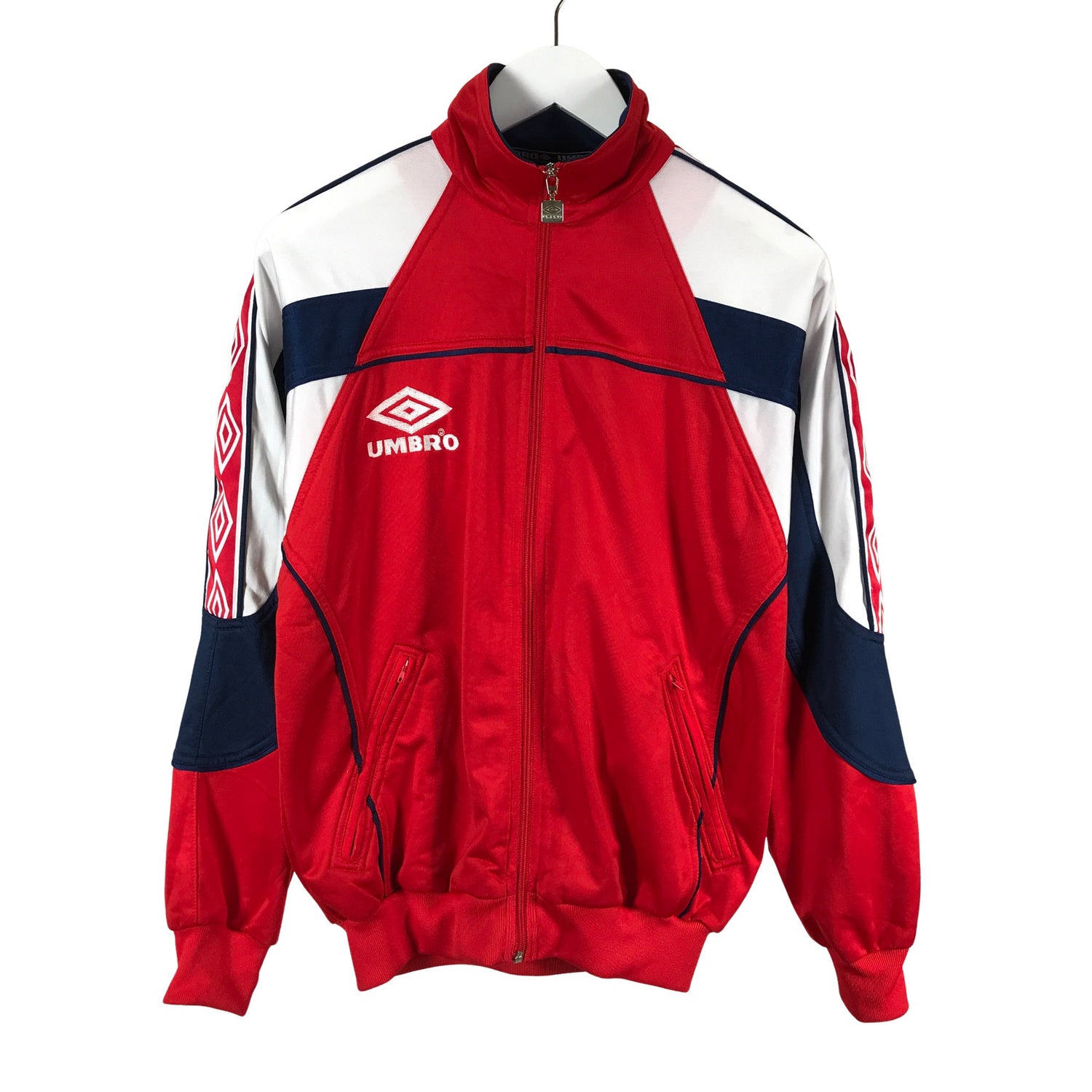  Urheilutakki  Verryttelytakki, koko L  Umbro 