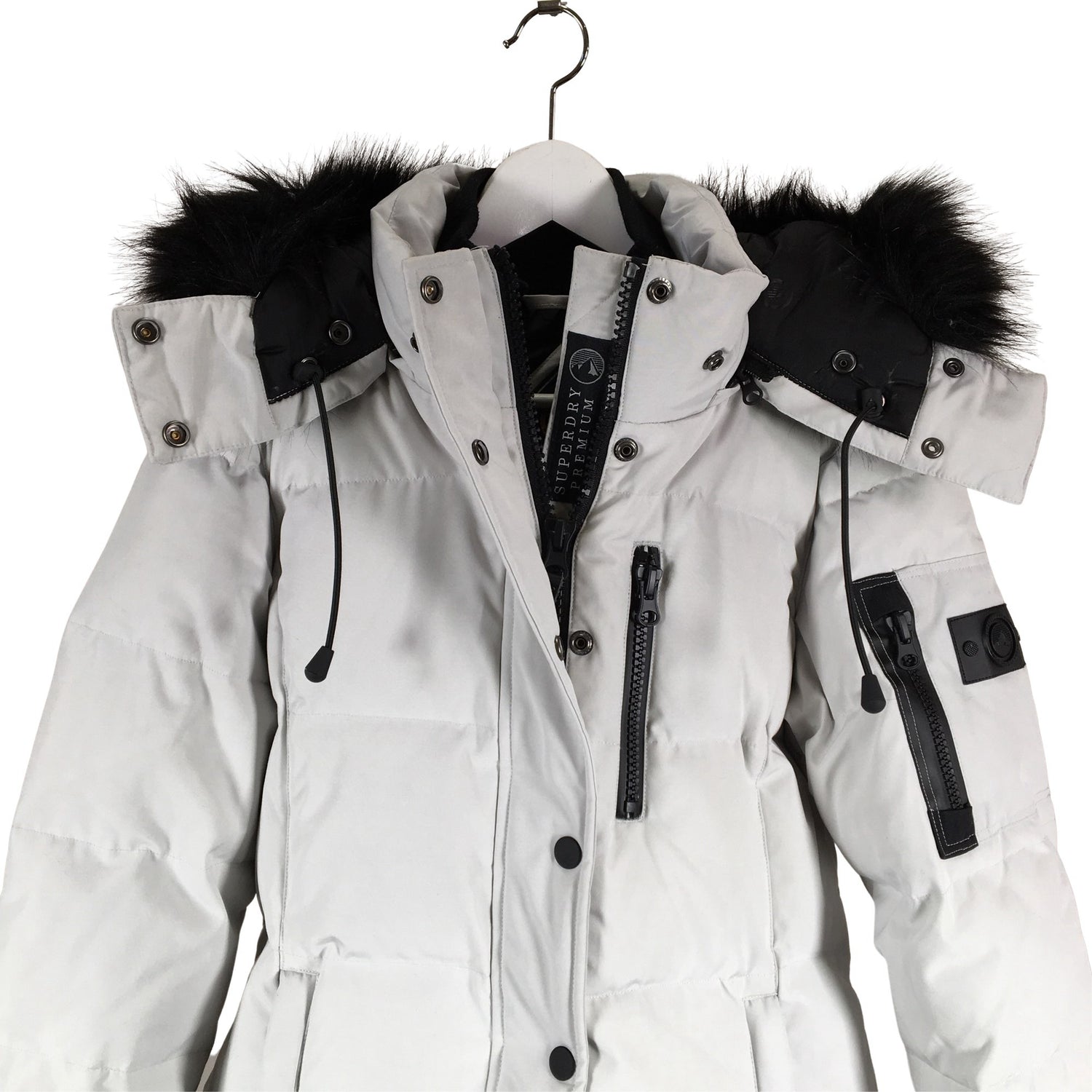 Untuvatakki  Untuvatakki, koko 40  Superdry 