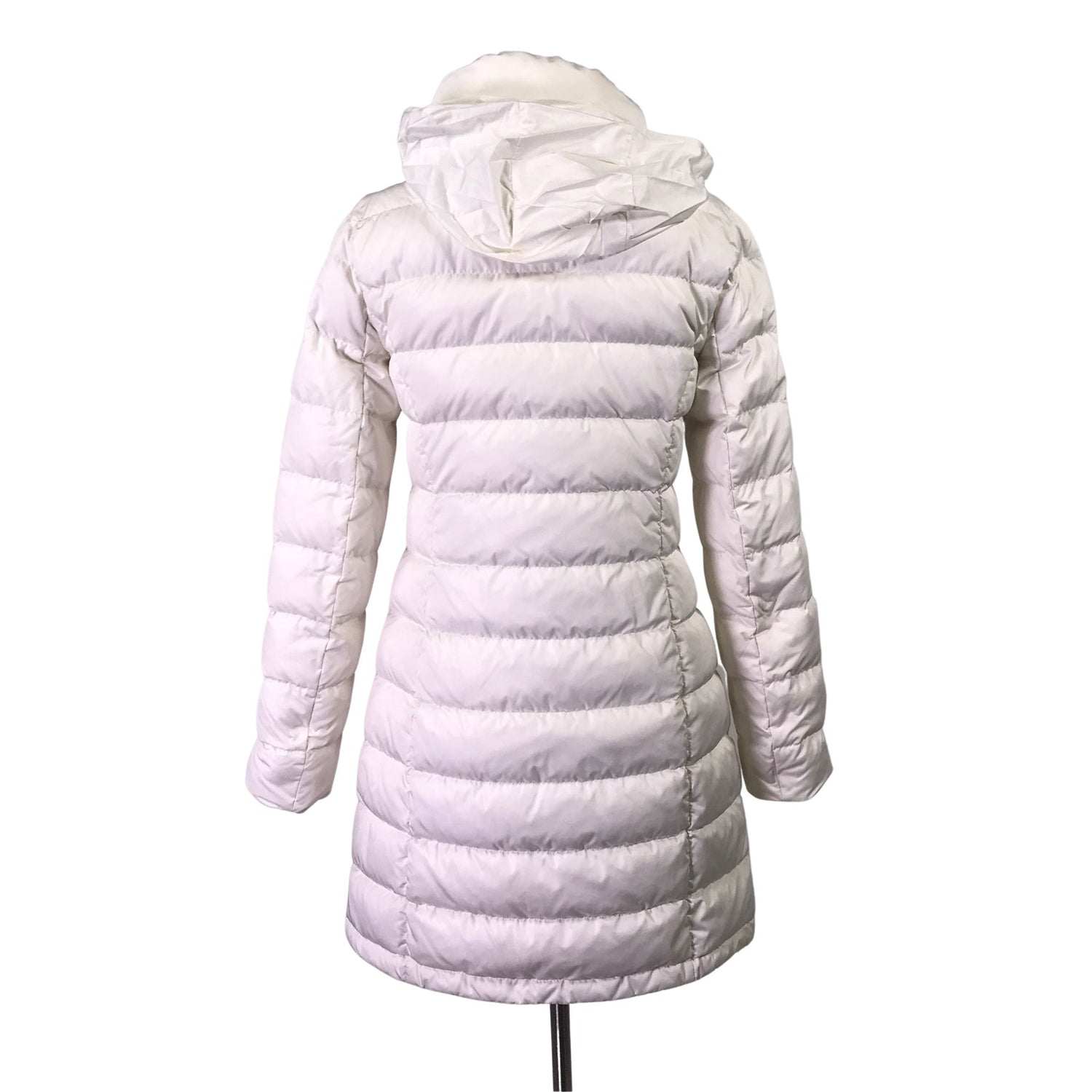  Untuvatakki  Untuvatakki, koko 34  DKNY 