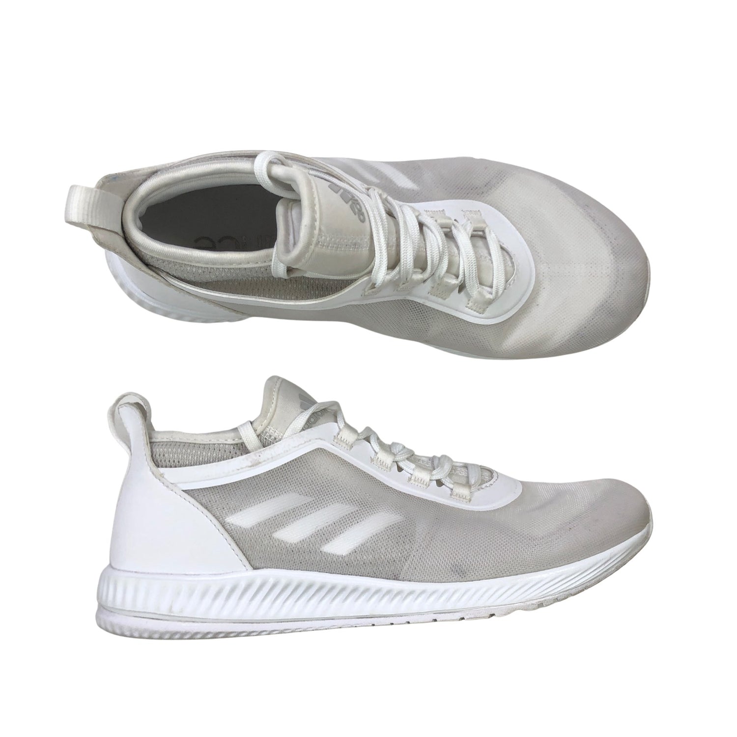  Sisäliikuntakengät  Sisäliikuntakengät, koko 38  Adidas 