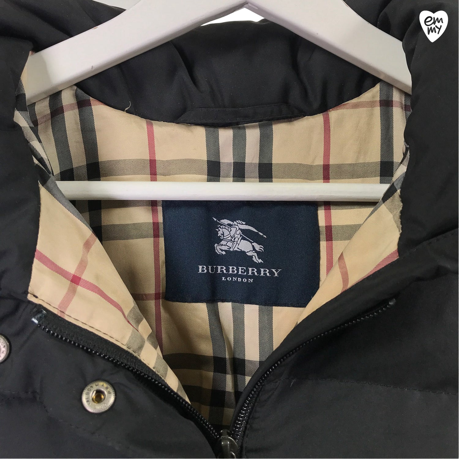  Untuvatakki  Untuvatakki, koko 40  Burberry 