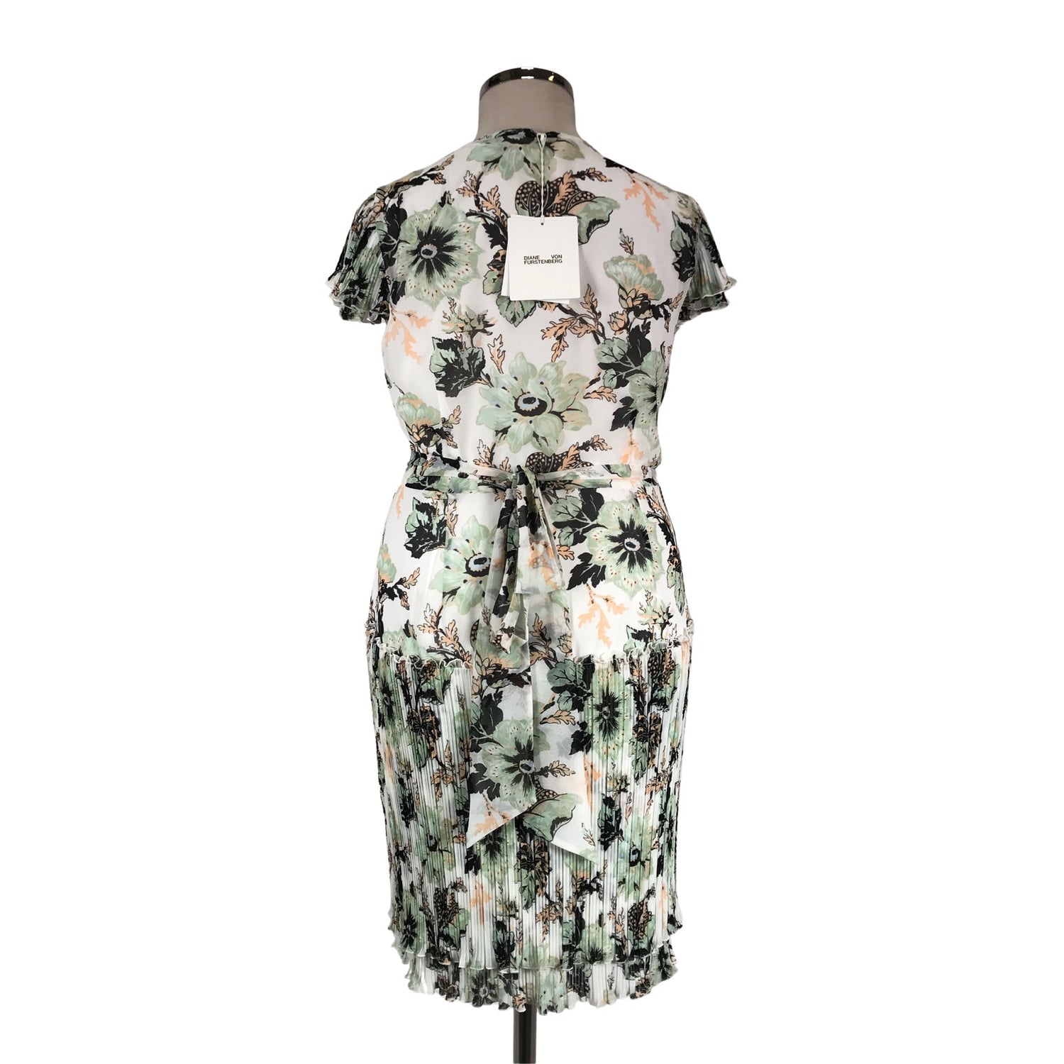  Mekko  Kangasmekko, koko 40  Diane von Furstenberg 