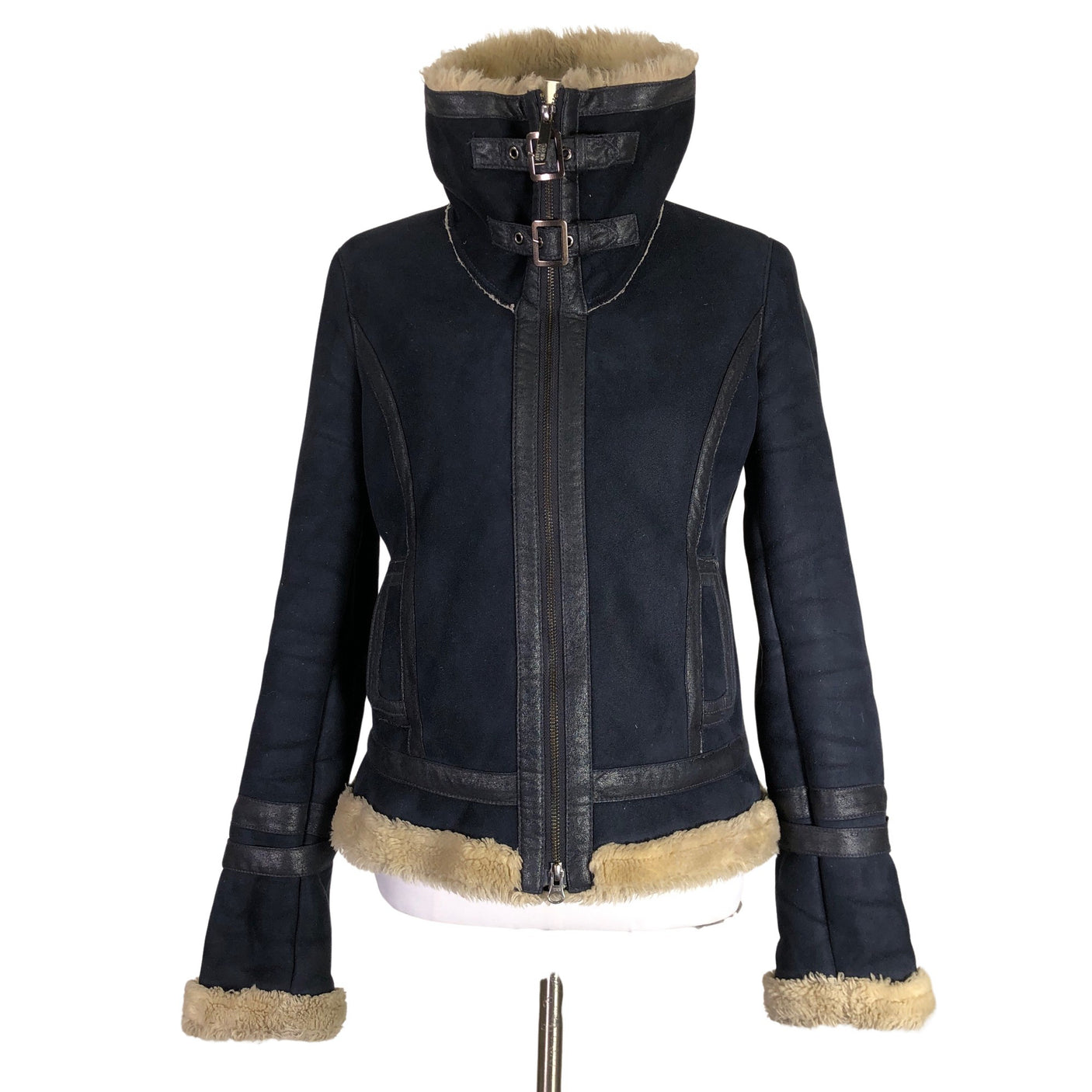 Unisex Armani Jeans - Nahkatakki, koko 36 -  (1)