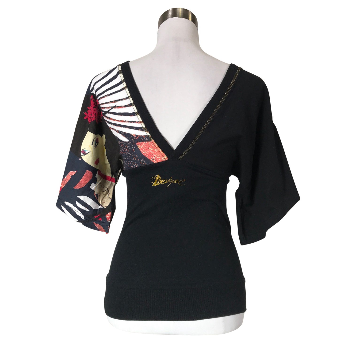  Paita  Trikoopaita, koko 36  Desigual 