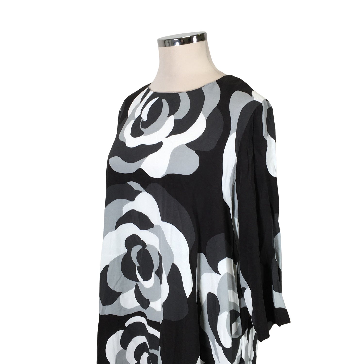  Mekko  Sifonkimekko, koko 46  Marimekko 