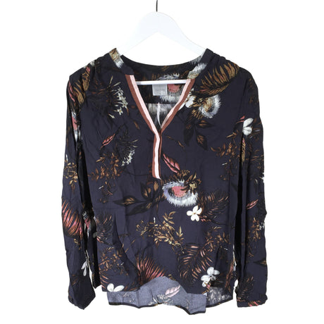 Unisex Culture - Pusero, koko 42 -  ()