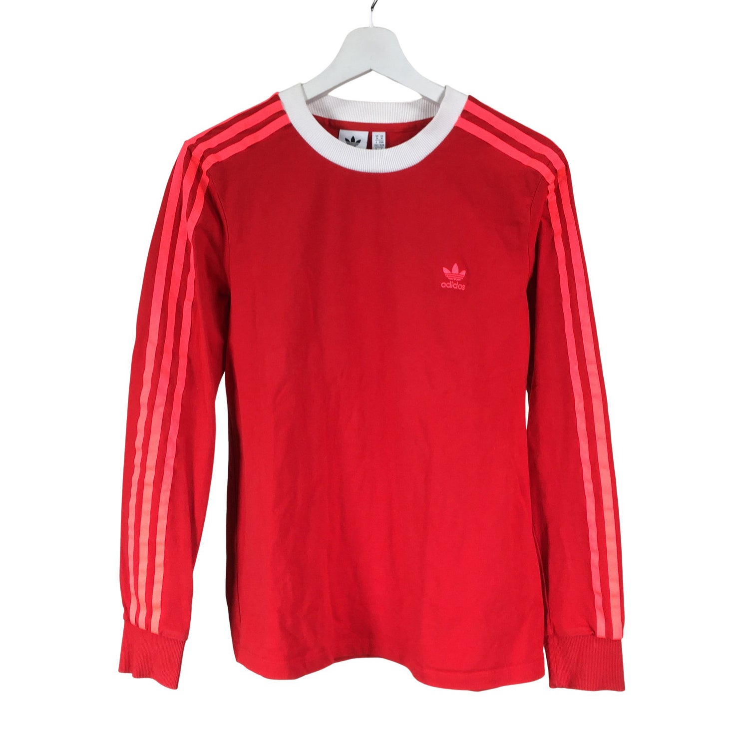  Paita  Trikoopaita, koko 40  Adidas 