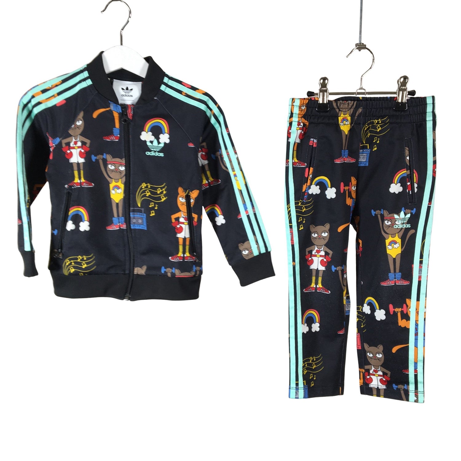  Urheilutakki  Verryttelytakki, koko 86 - 92  Adidas 