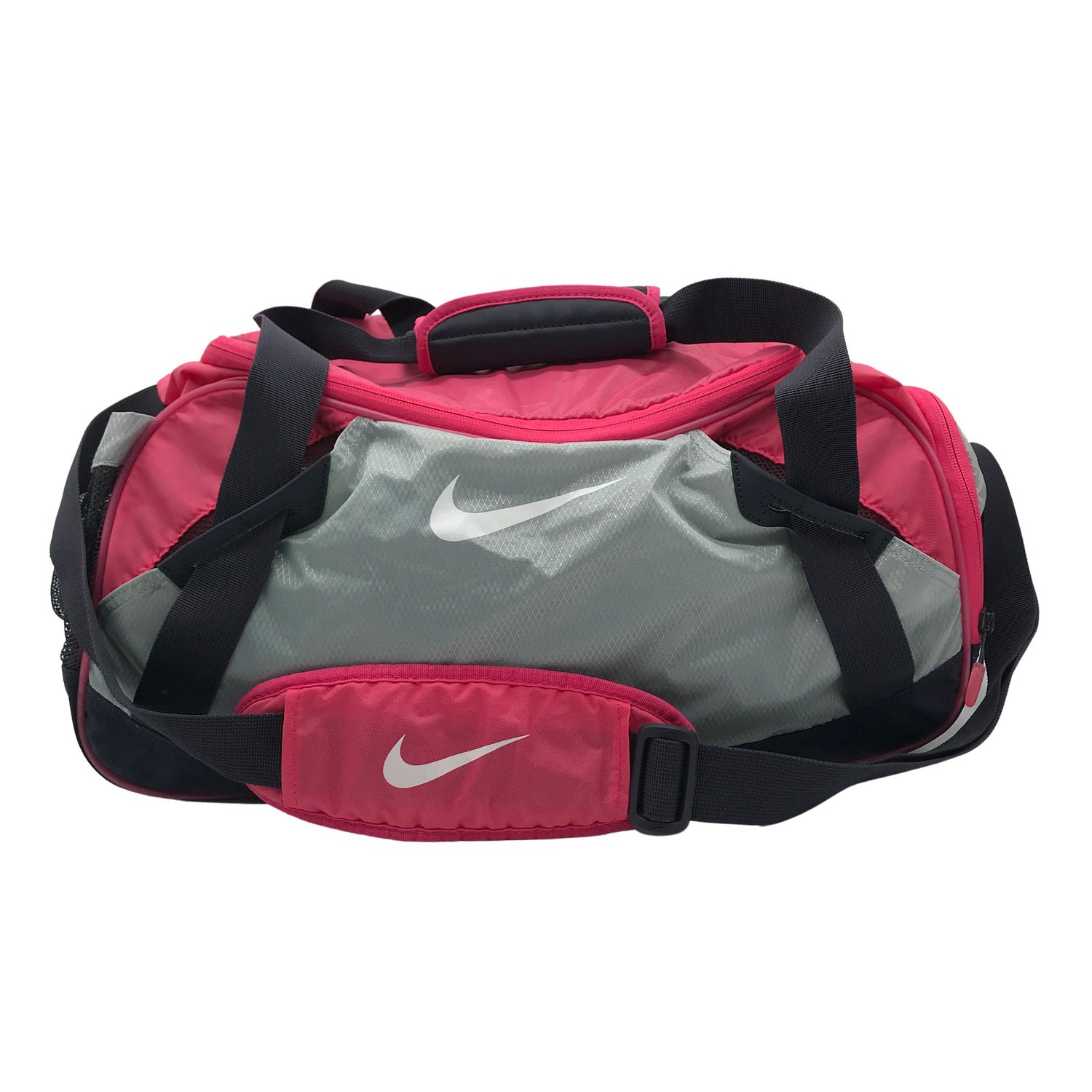  Urheilukassi  Urheilukassi, koko Maxi  Nike 
