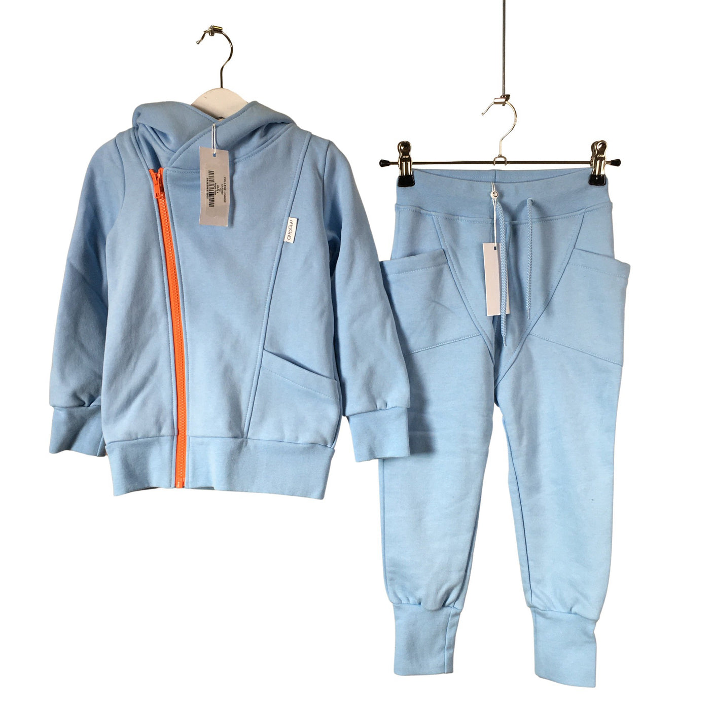 Unisex Gugguu - Collegeasu, koko 104 - 110 -  (1)