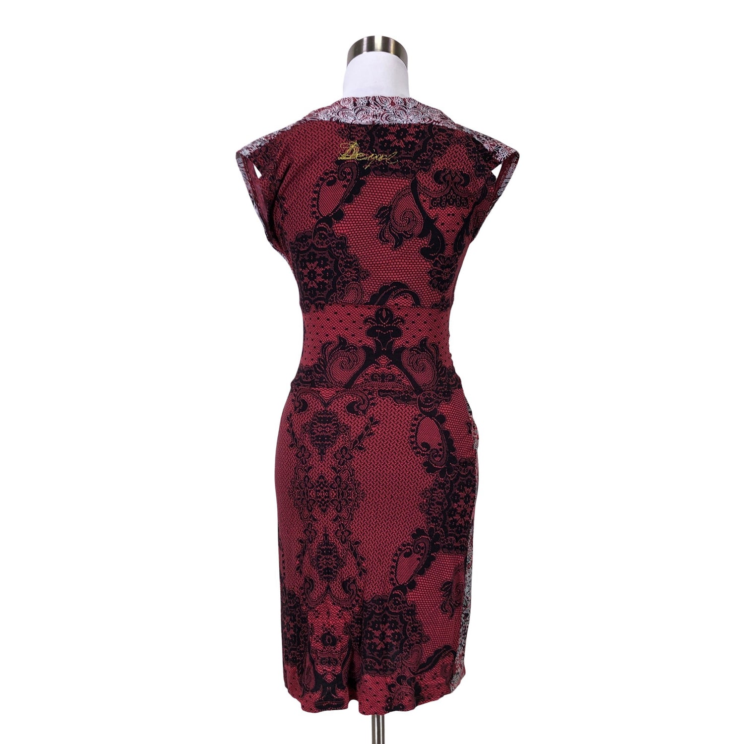  Mekko  Trikoomekko, koko 34  Desigual 