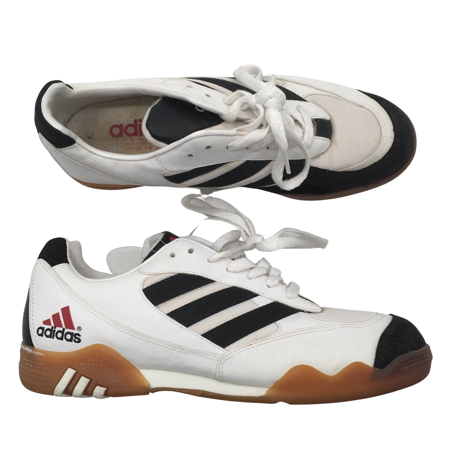  Sisäliikuntakengät  Sisäliikuntakengät, koko 43  Adidas 