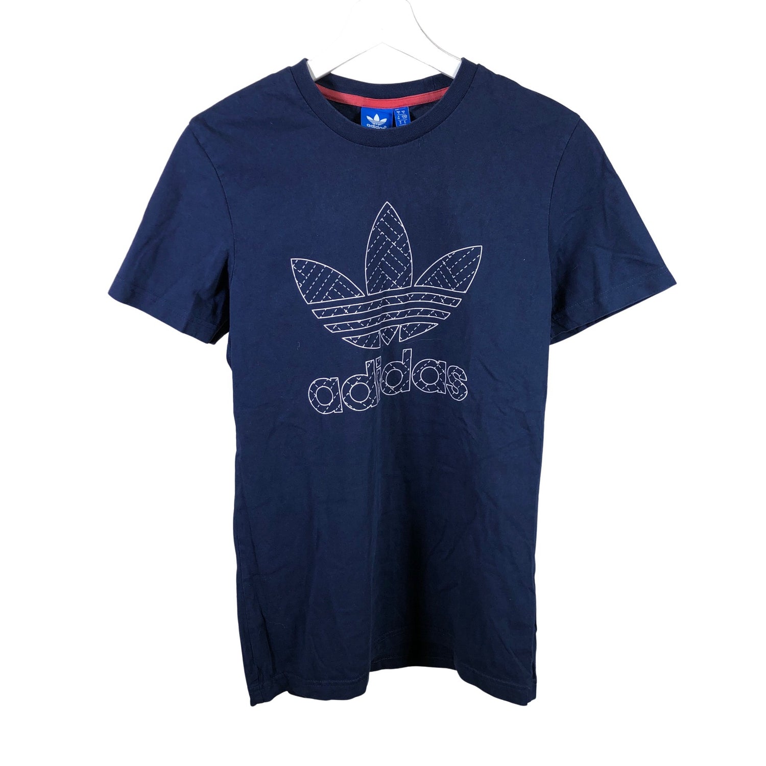  T-paita  T-paita, koko 46  Adidas 