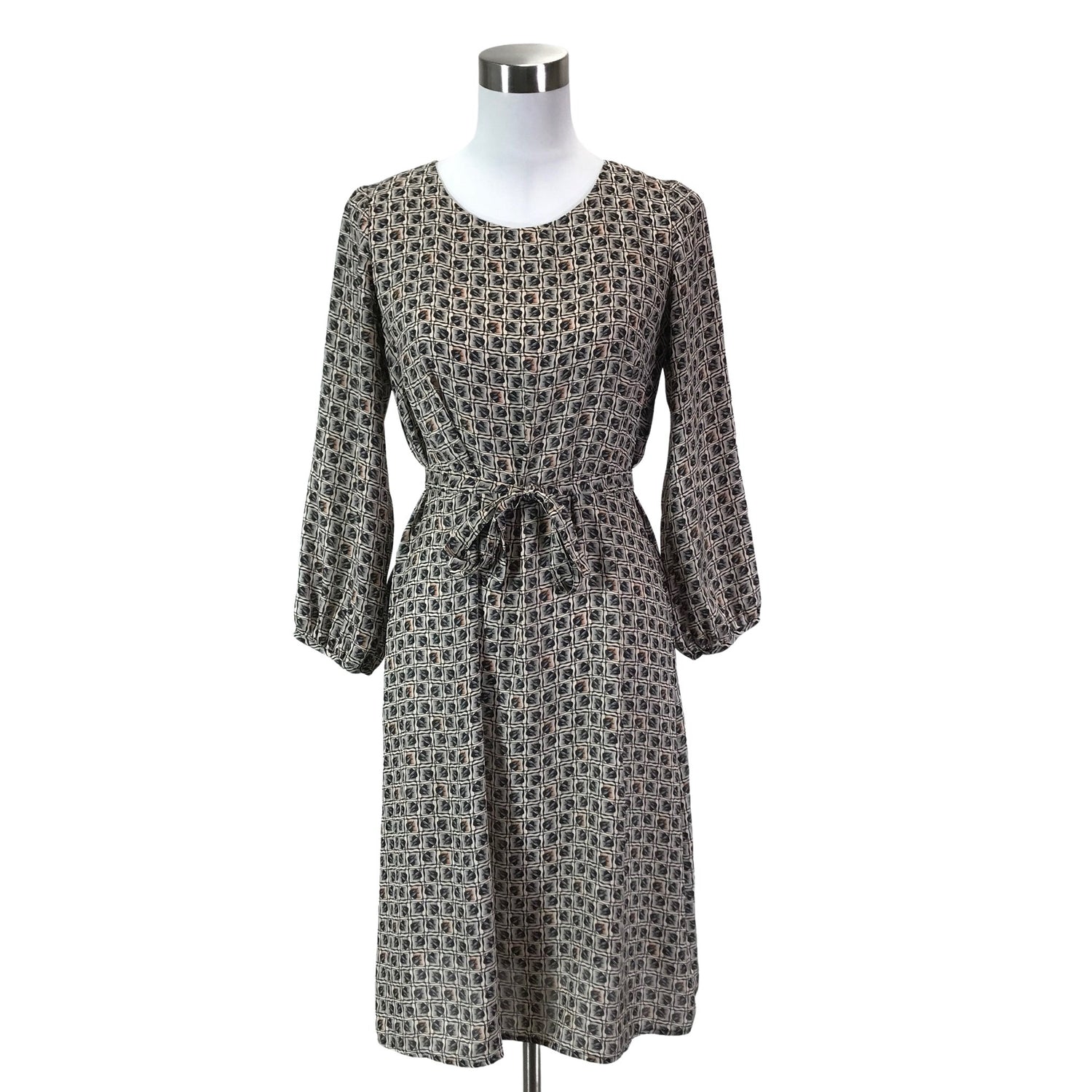  Mekko  Sifonkimekko, koko 38  Prêt 