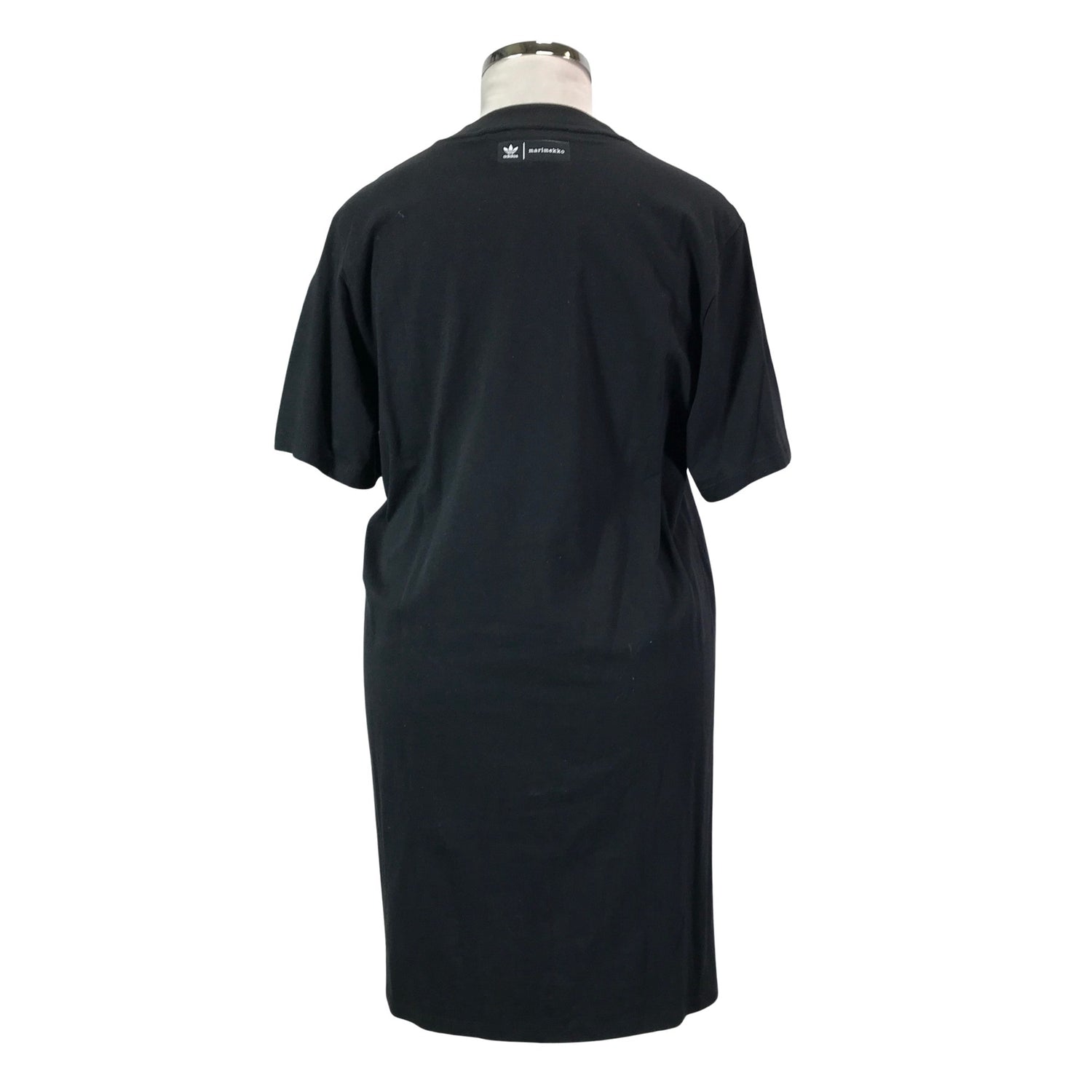  Mekko  Trikoomekko, koko 42  Adidas 