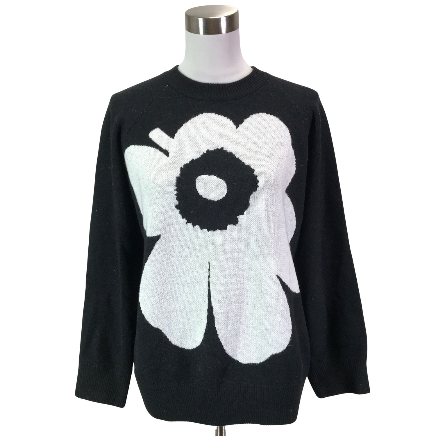  Neulepaita  Neulepaita, koko 38  Marimekko 